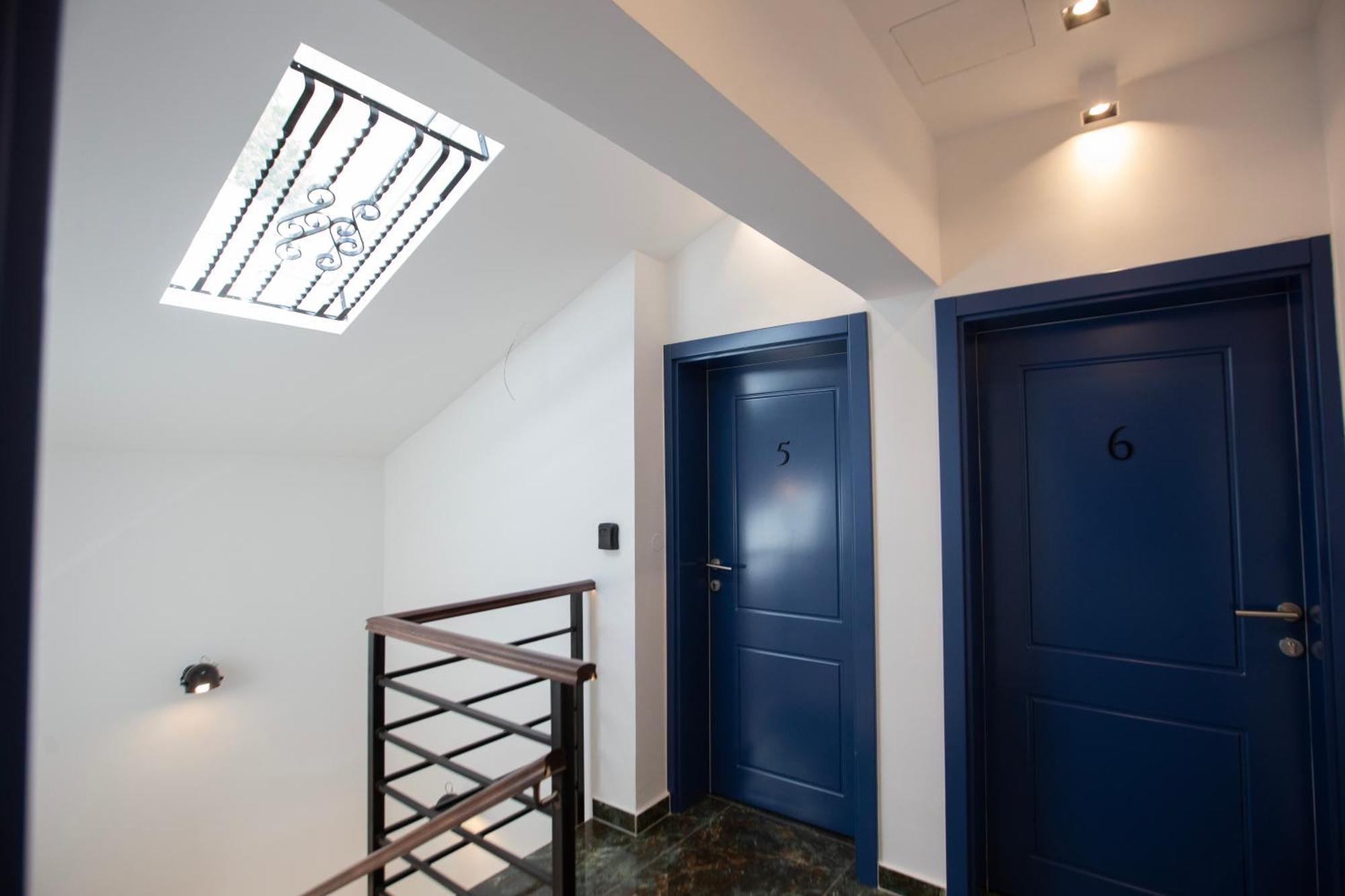 Regent Blue - Free Private Parking Apartment