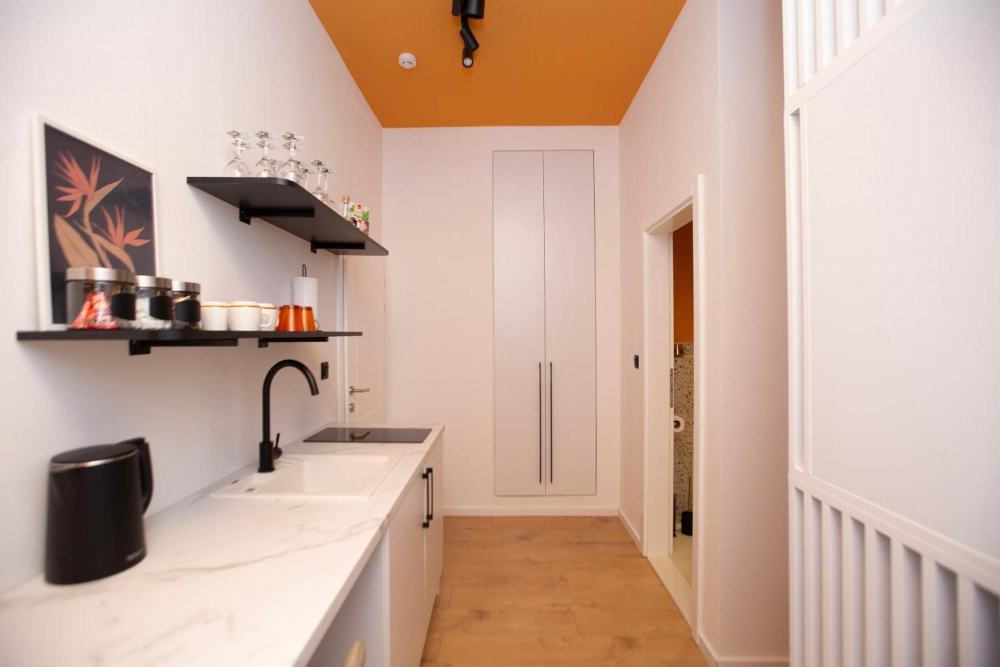 Regent Blue - Free Private Parking Apartment