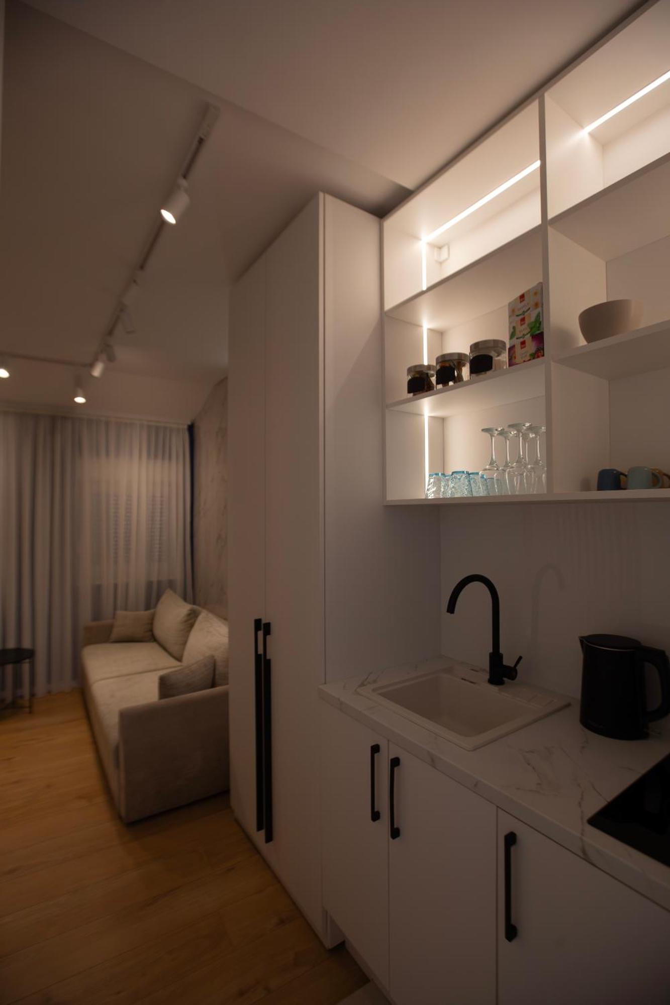 Regent Blue - Free Private Parking Apartment